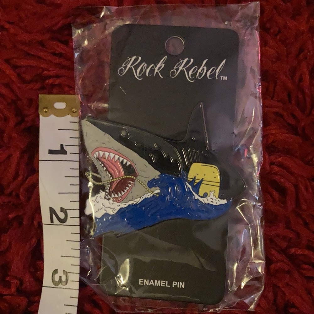 Jaws Enamel Pin - Picture 6 of 6